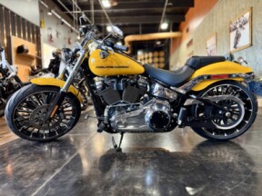 2025 Harley-Davidson® Breakout® Centerline thumb 2