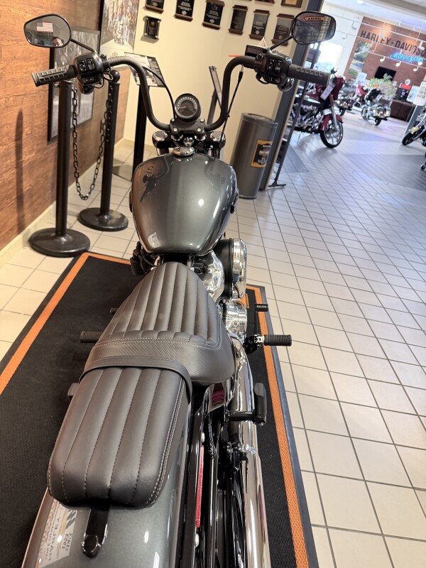 2025 H-D FXBB Softail Street Bob 117ci - Photo 7
