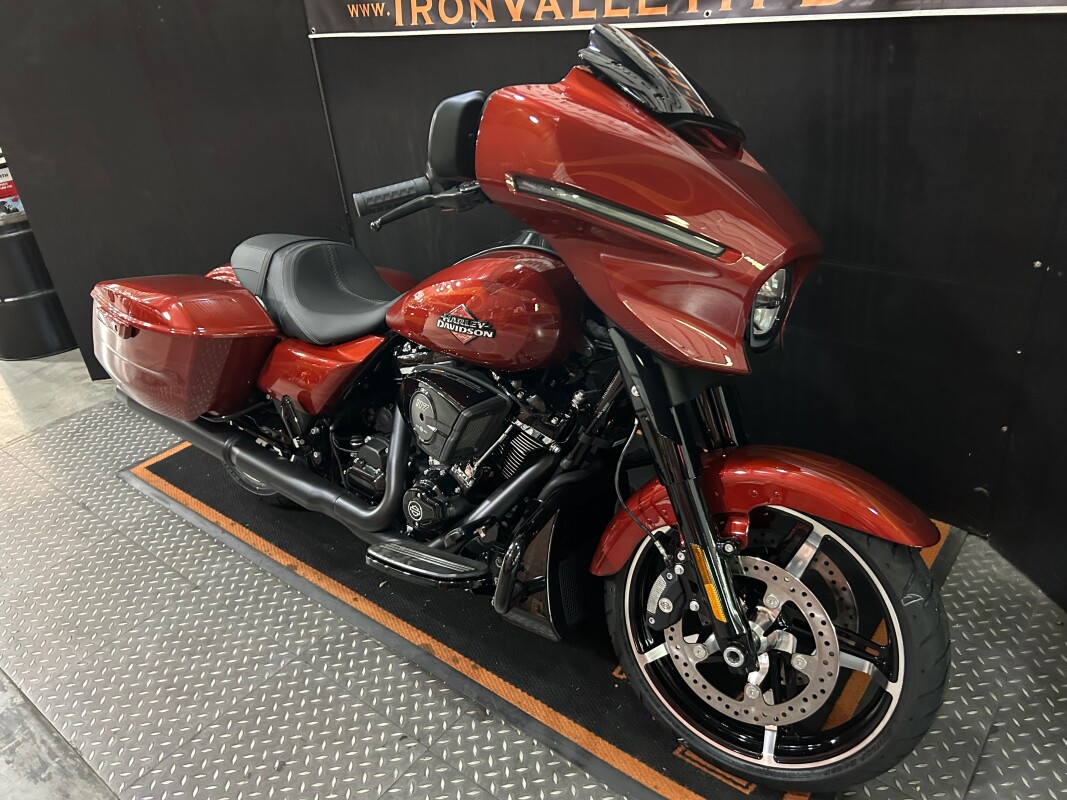 2025 H-D FLHX Street Glide 117ci - Photo 4