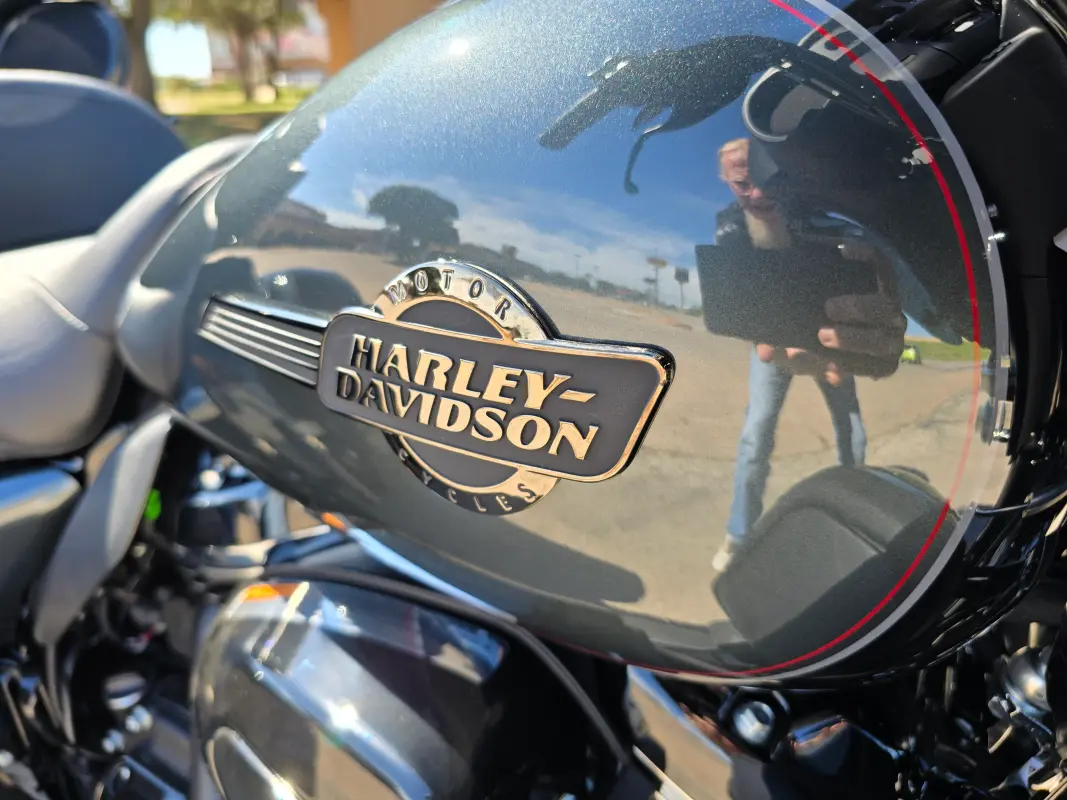 2025 Harley-Davidson Tri Glide Ultra - Photo 10