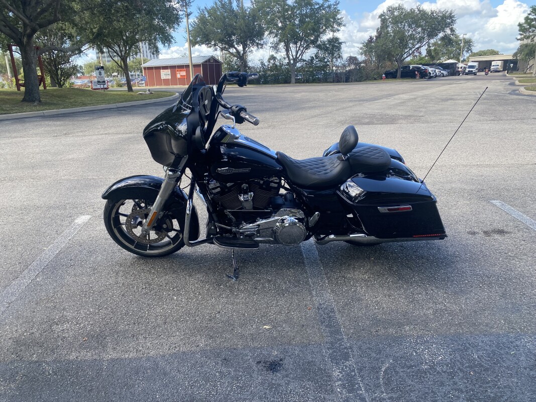 2022 Harley-Davidson Street Glide - Photo 3