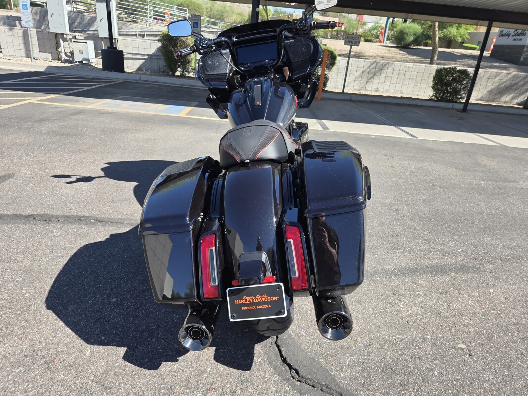 FLTRXSE 2025 CVO Road Glide - Photo 3