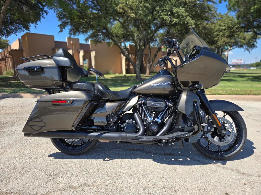 2021 Harley-Davidson® Ultra Limited | Midnight Crimson