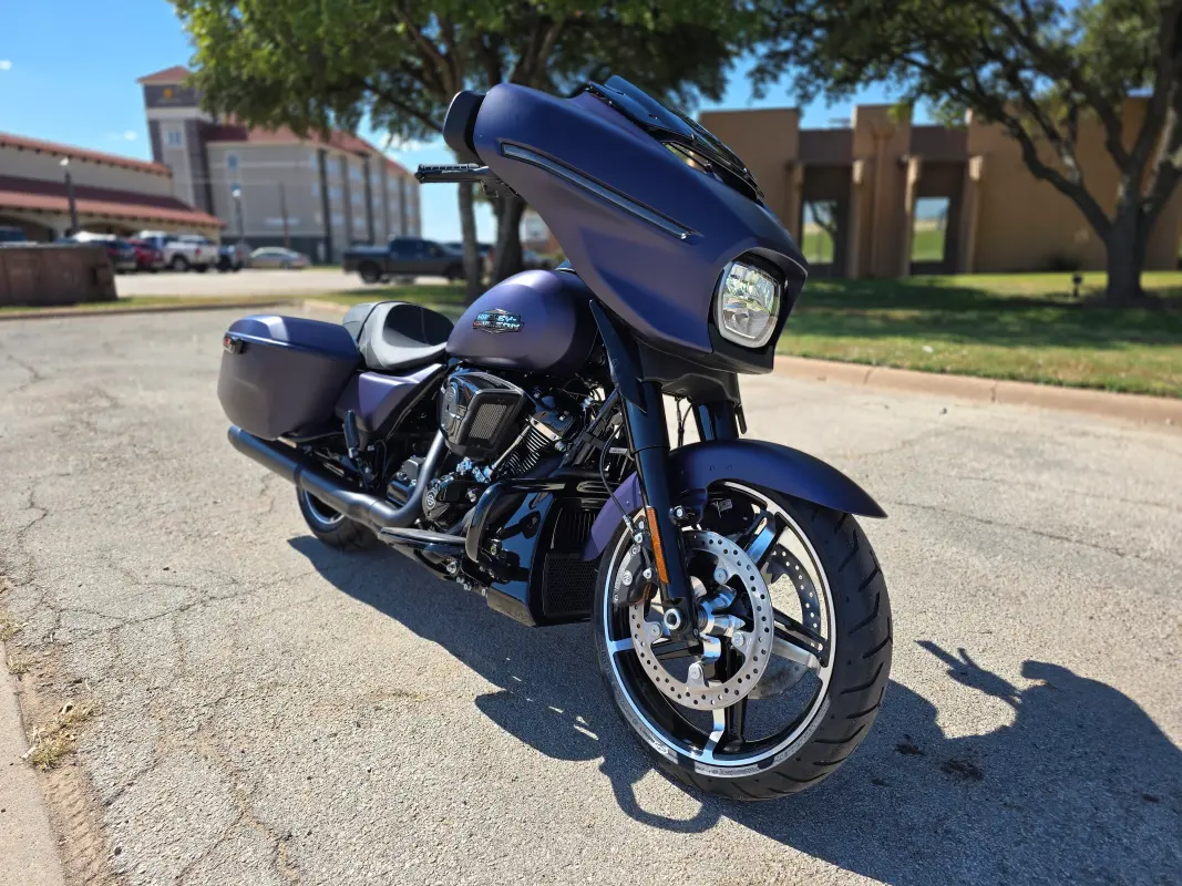 2025 Harley-Davidson Street Glide - Photo 2