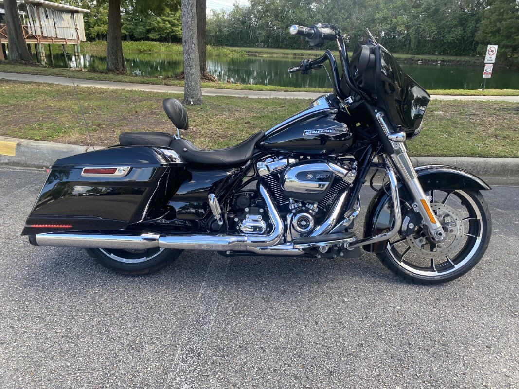 2022 Harley-Davidson Street Glide
