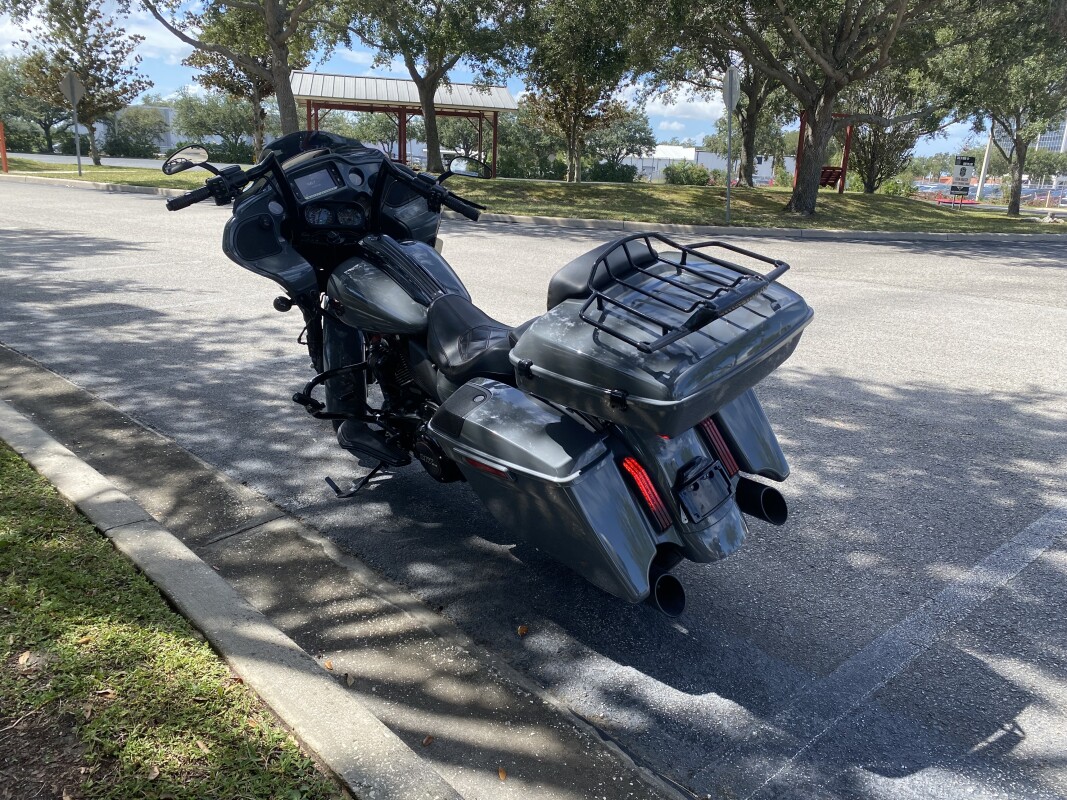 2018 Harley-Davidson CVO Road Glide - Photo 4