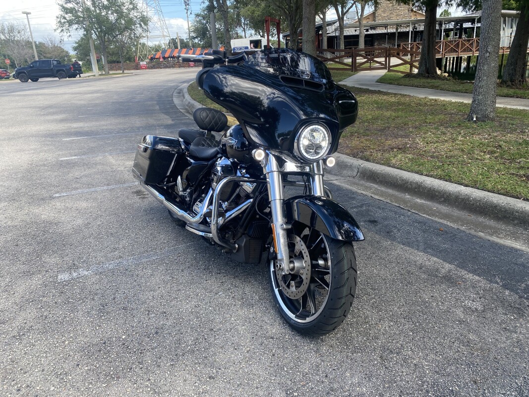 2022 Harley-Davidson Street Glide - Photo 2