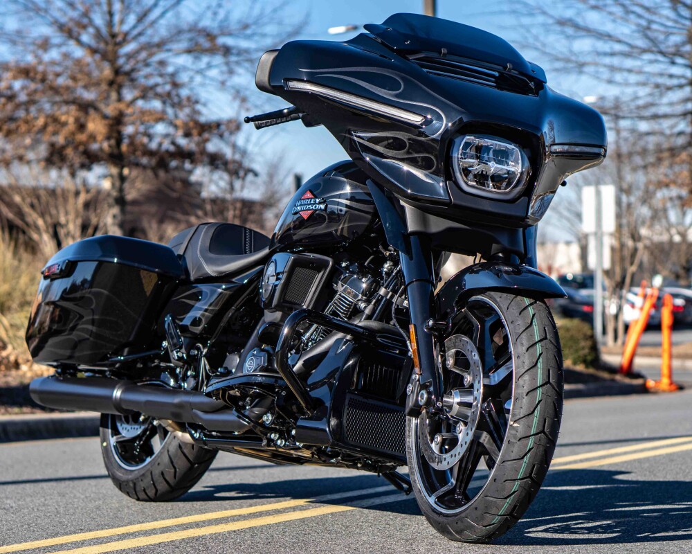 FLHX 2025 Street Glide - Photo 8