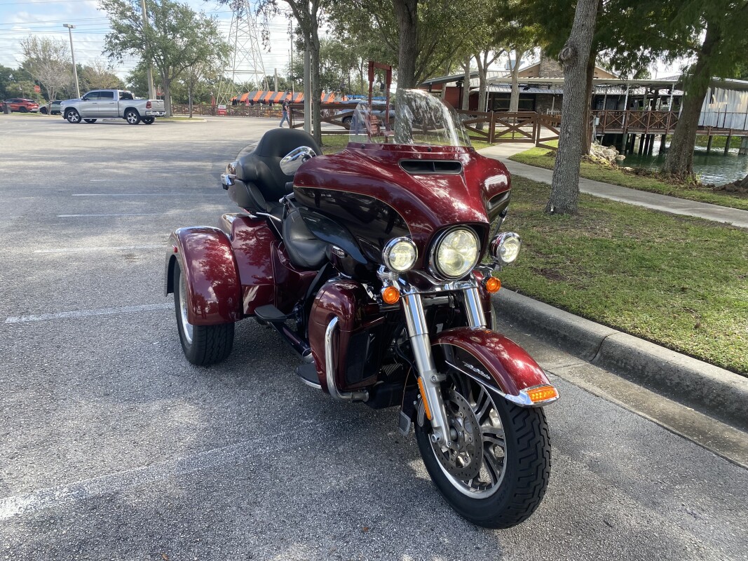 2014 Harley-Davidson Tri Glide Ultra - Photo 2