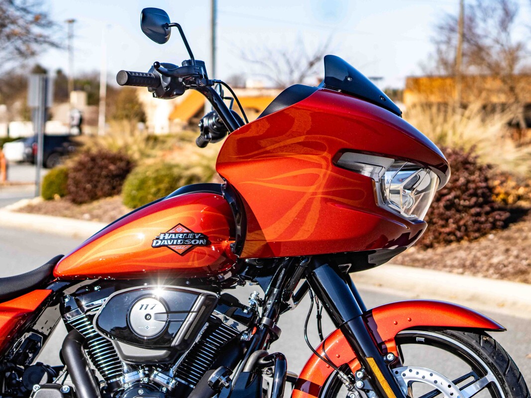 FLTRX 2025 Road Glide - Photo 9