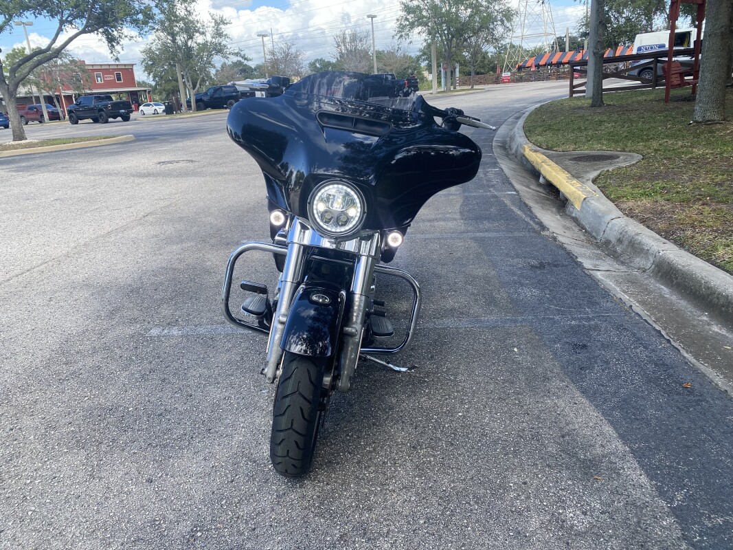 2022 Harley-Davidson Street Glide - Photo 5