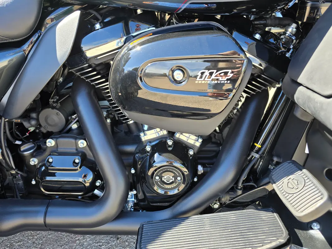 2025 Harley-Davidson Tri Glide Ultra - Photo 8