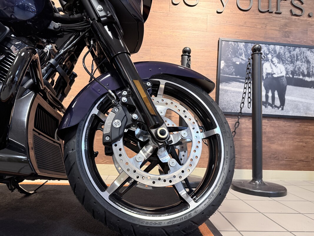 2025 H-D FLHX Street Glide 117ci - Photo 2