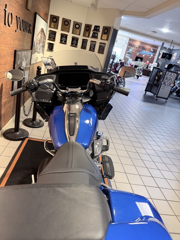 2024 H-D FLTRX Road Glide 117ci - Photo 6