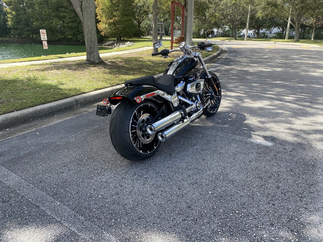 2025 Harley-Davidson Breakout - Photo 10