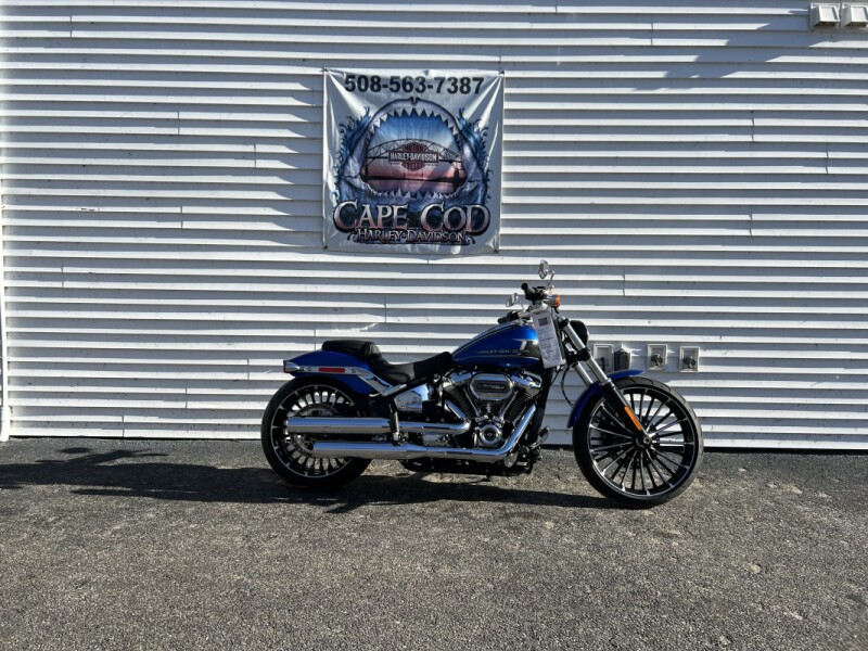 2024 Harley-Davidson® Breakout® 117 Blue Burst