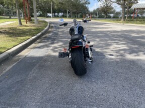 2025 Harley-Davidson® Breakout™ thumb 0