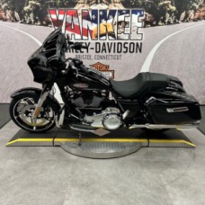 2025 FLHX Street Glide™  thumb 0