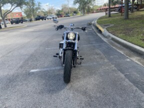 2025 Harley-Davidson® Breakout™ thumb 2