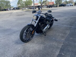 2025 Harley-Davidson® Breakout™ thumb 3
