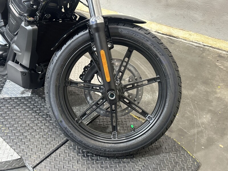 Harley-Davidson Nightster 2025 RH975 84652235 VIVID BLACK - Photo 9
