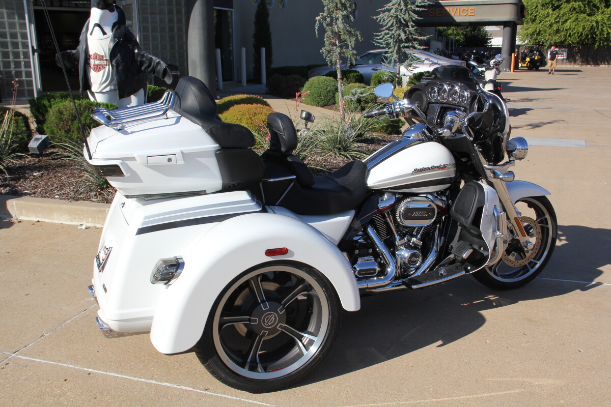 2020 Harley-Davidson CVO Tri Glide - Photo 5