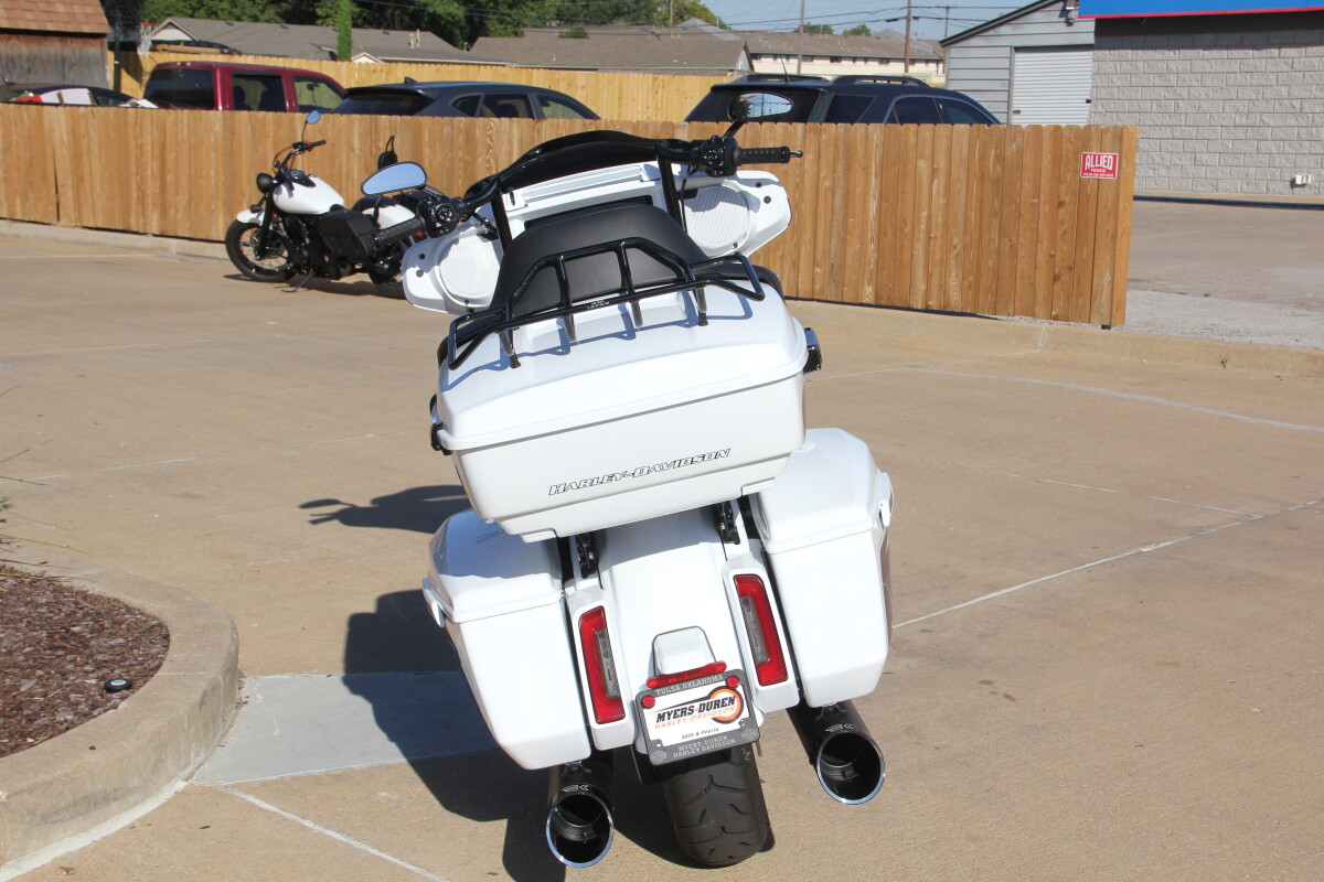 2025 Harley-Davidson Street Glide Ultra Custom Color - Photo 9