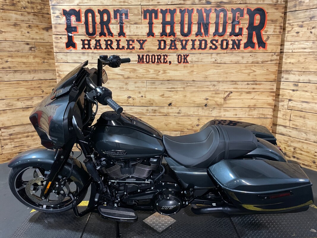 Harley-Davidson Street Glide 2025 FLHX IRON HORSE MTLC - Photo 8
