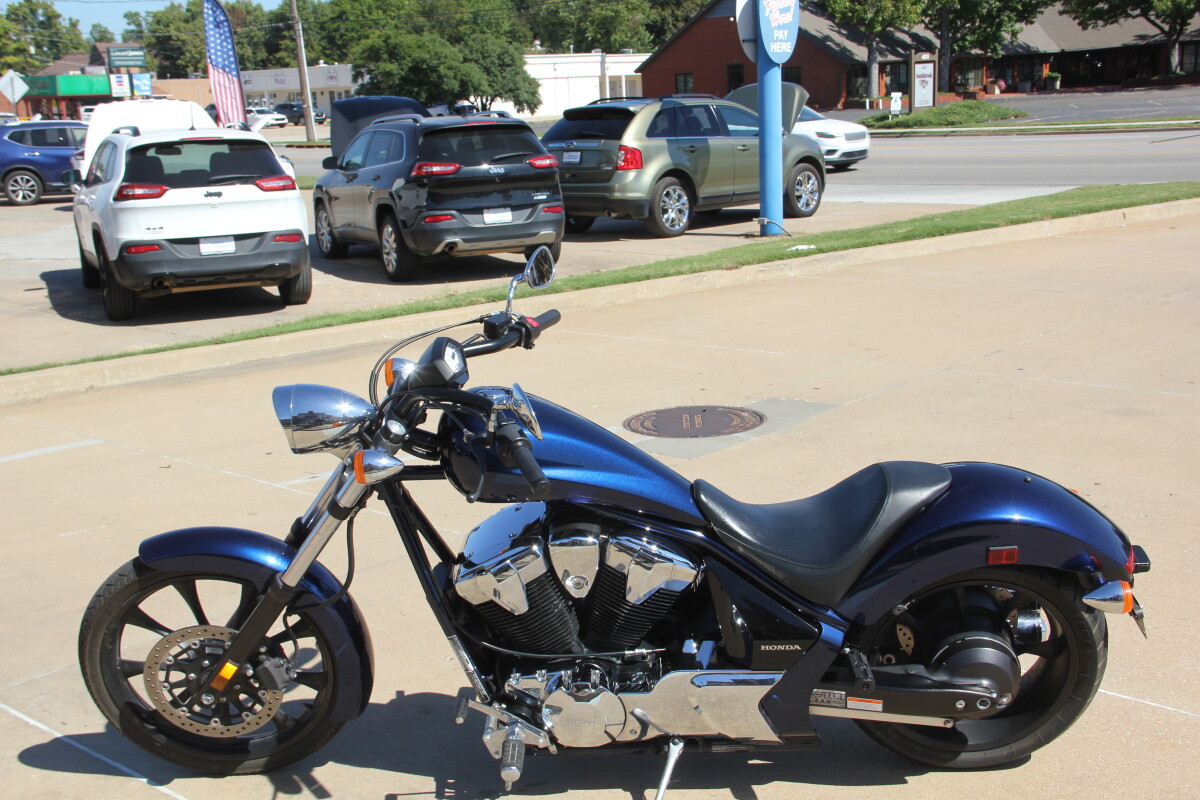 2020 Honda Fury VT1300 - Photo 3