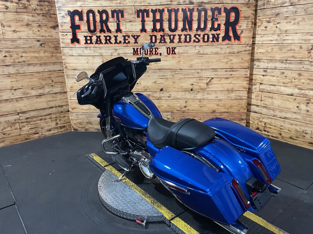 Harley-Davidson Street Glide 2025 FLHX BLUE BURST - Photo 10