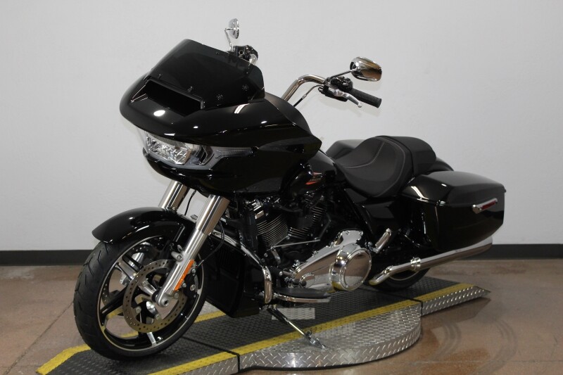 Harley-Davidson Road Glide 2025 FLTRX 84652217 VIVID BLACK - Photo 4
