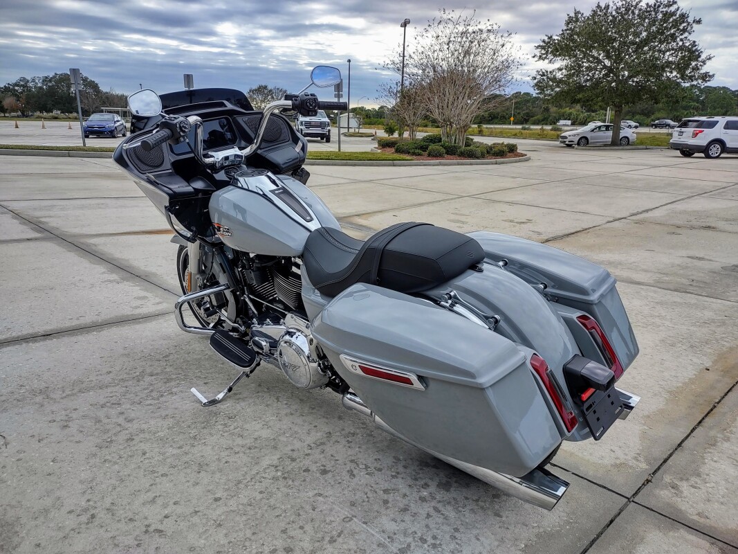 Road Glide - Photo 7