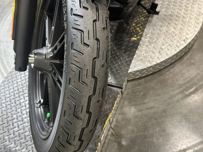 Harley-Davidson Nightster 2025 RH975 84652235 VIVID BLACK - Photo 10