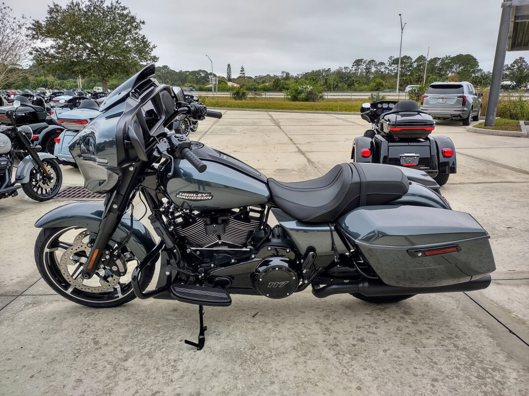 Street Glide - Photo 8