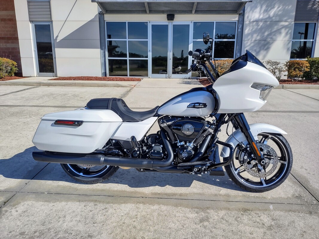 Road Glide - Photo 2