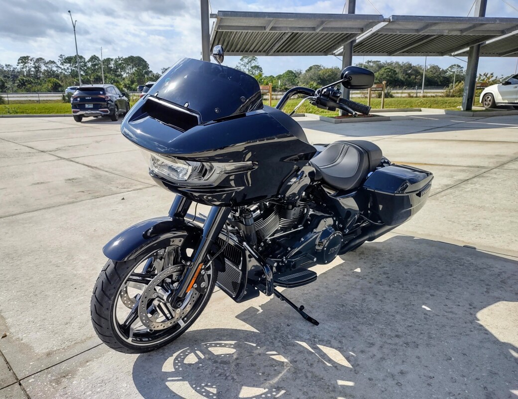 Road Glide - Photo 9