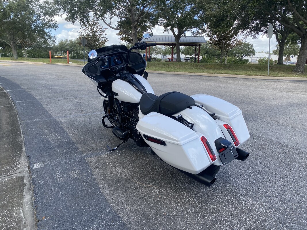 2025 Harley-Davidson Road Glide - Photo 6