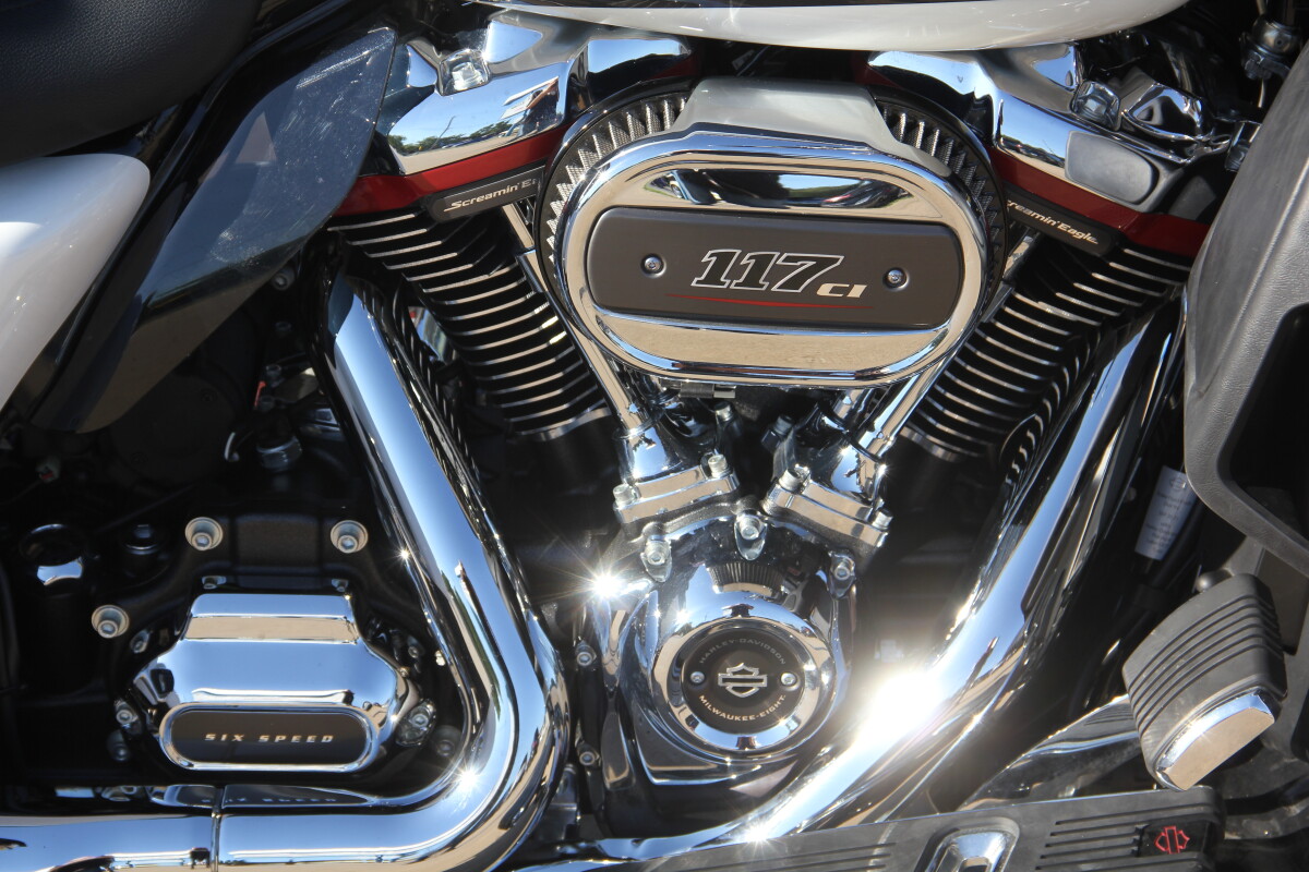 2020 Harley-Davidson CVO Tri Glide - Photo 10