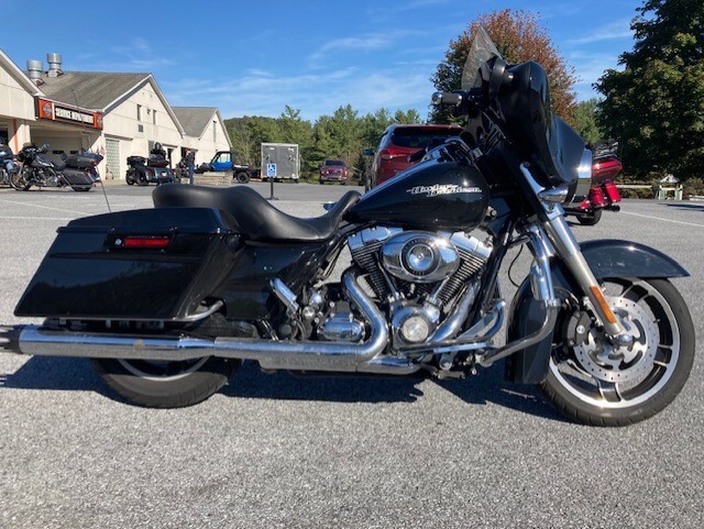 Harley-Davidson Street Glide 2011 FLHX Black
