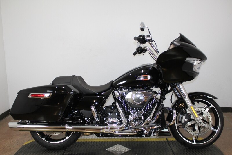 Harley-Davidson Road Glide 2025 FLTRX 84652217 VIVID BLACK