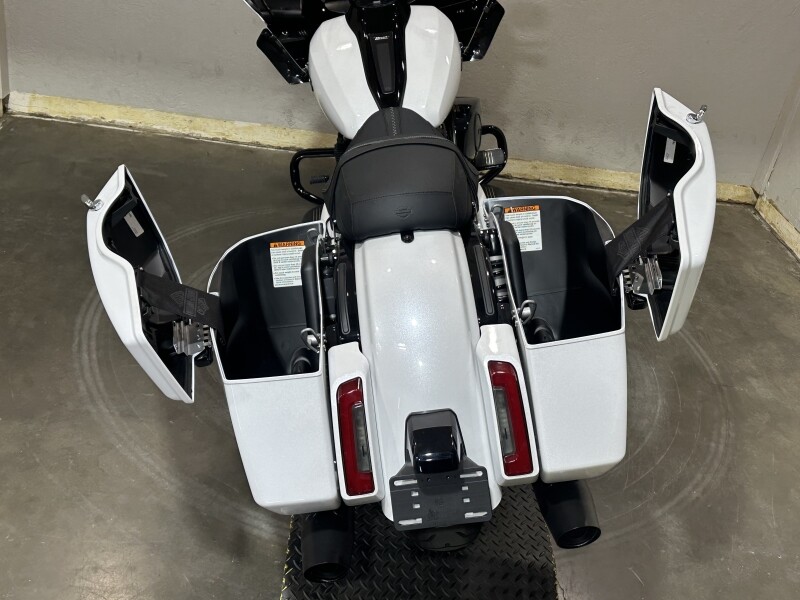 Harley-Davidson Road Glide 2025 FLTRX 84652240 WHITE ONYX PRL - Photo 8