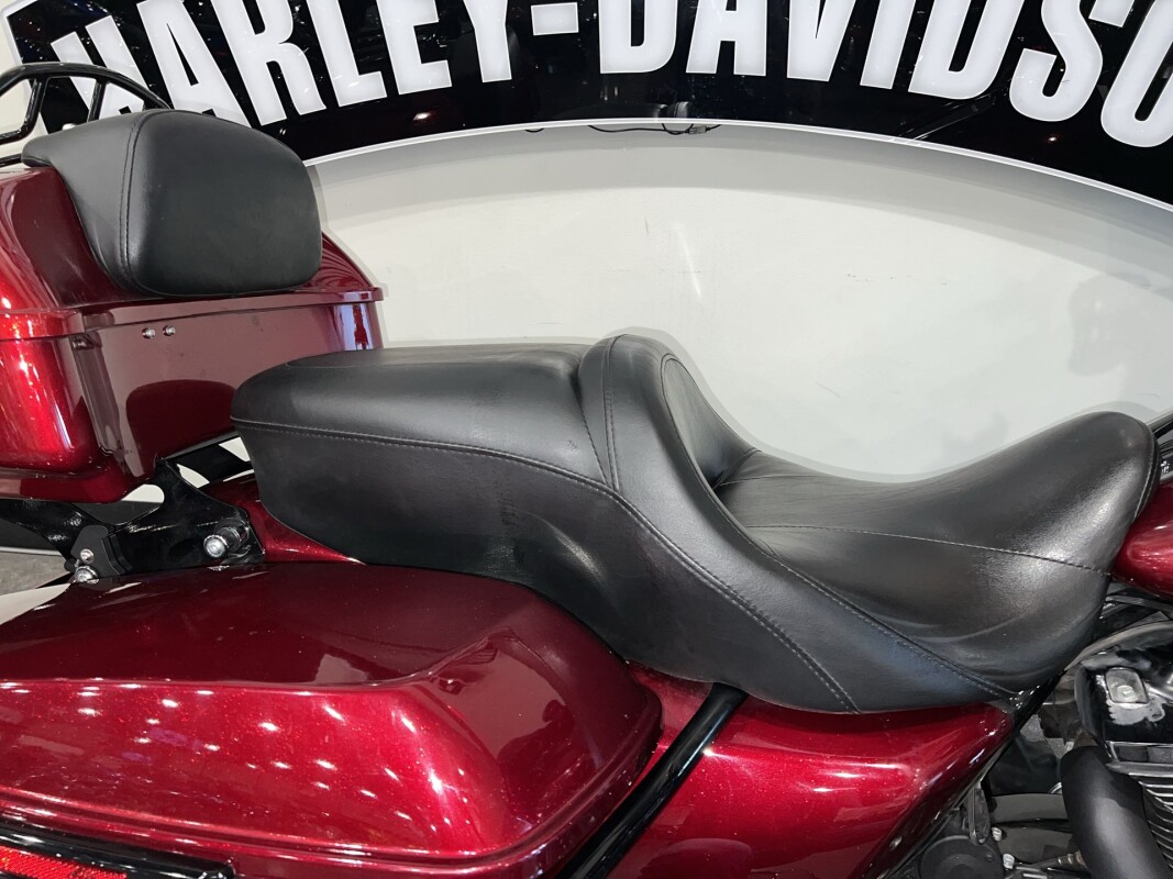 2018 Harley-Davidson Street Glide Special FLHXS - Photo 6