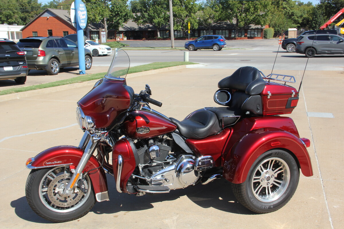 2009 Harley-Davidson Tri Glide Ultra Candy Red Sunglo - Photo 6