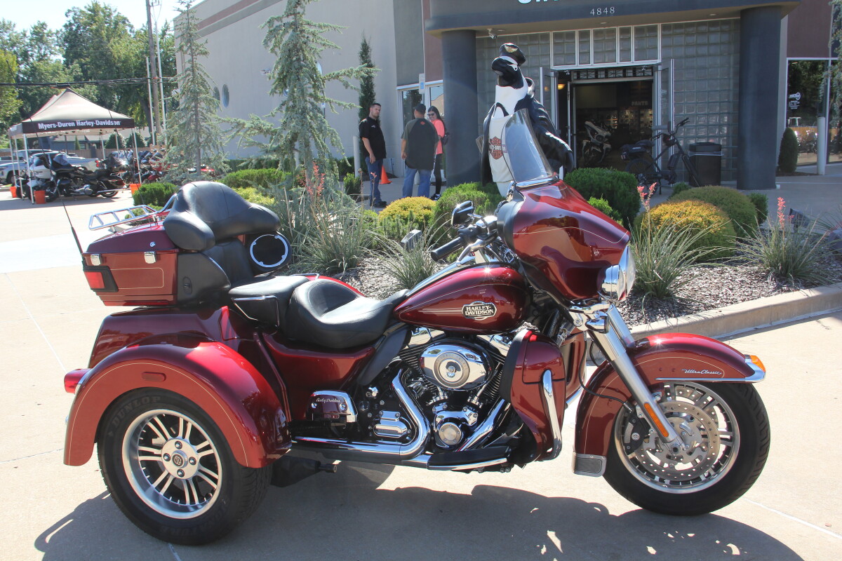 2009 Harley-Davidson Tri Glide Ultra Candy Red Sunglo - Photo 4