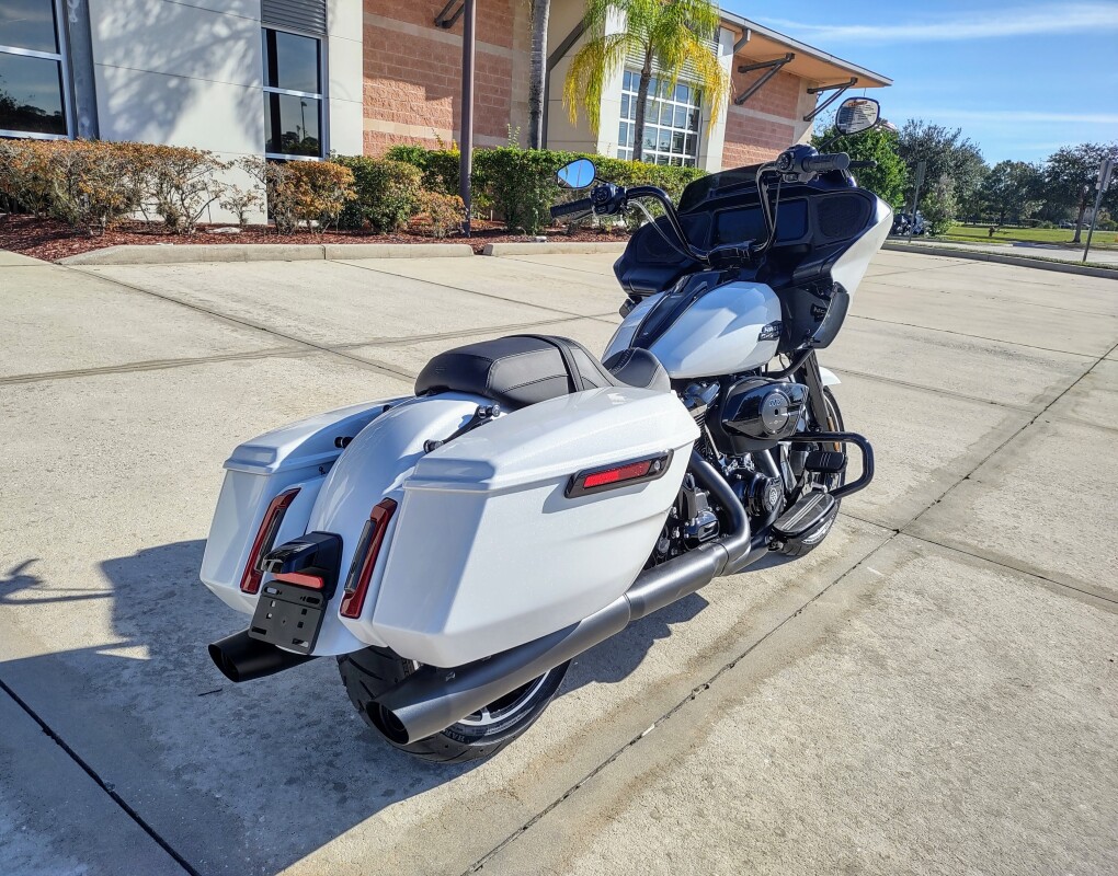 Road Glide - Photo 4