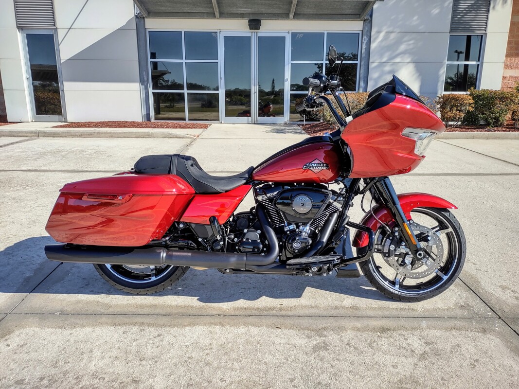 Road Glide - Photo 2