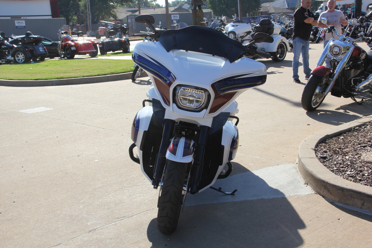 2025 Harley-Davidson Street Glide Ultra Custom Color - Photo 8