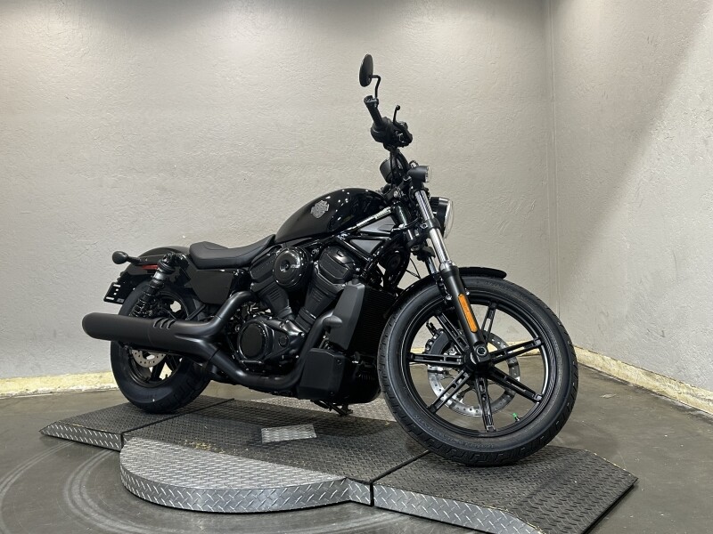 Harley-Davidson Nightster 2025 RH975 84652235 VIVID BLACK - Photo 2