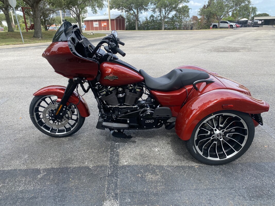 2025 Harley-Davidson Road Glide - Photo 5