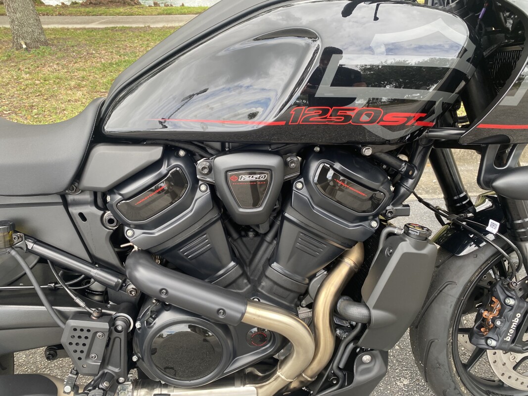 2025 Harley-Davidson® Pan America® 1250 ST, photo 14